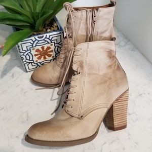 👢ALDO LEATHER ANKLE BOOTIES
